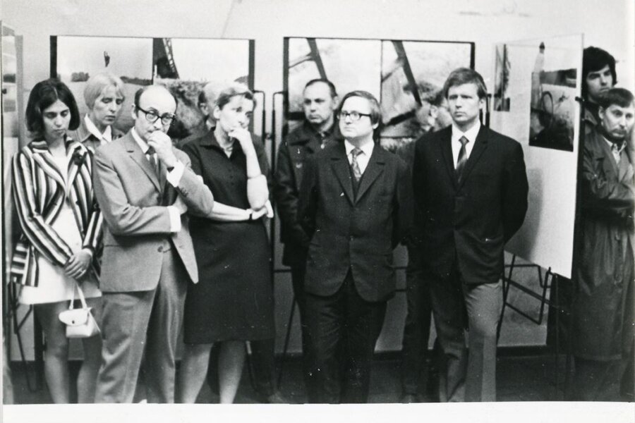 zleva: K. Svobodová, ?, A. Šimotová, J. Zemina, ? ?, J. Valoch, s. Malcev